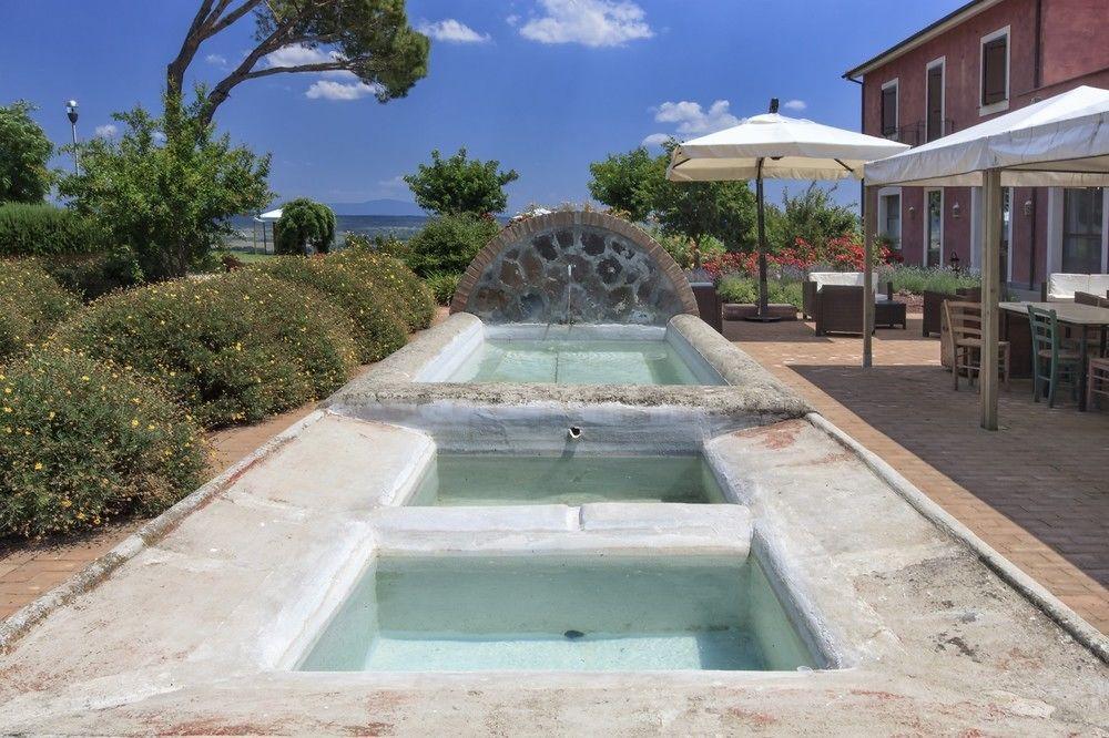 Locanda Rossovino Montebello Bagian luar foto
